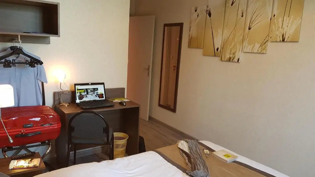 Logis _ Hotel Restaurant La Sapiniere - Chambres