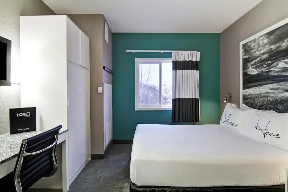 Motel 6 Medicine Hat