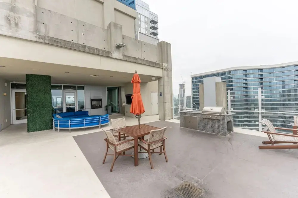 Midtown Atlanta 1BR Skyline Balcony Corner Condo by Piedmont Park Luxe Pad