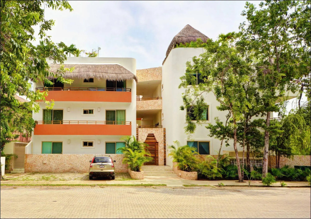 Nautica Village