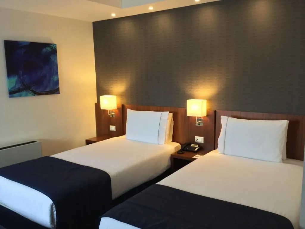 Superior Double room (full double bed)