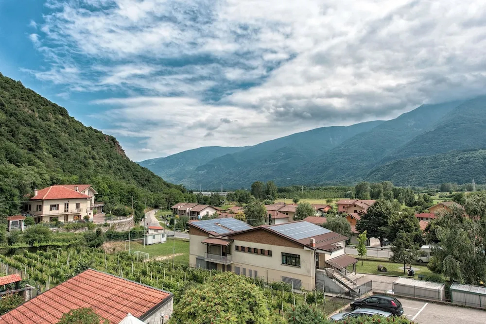Standard Double room with balcony and with mountain view (full double bed)