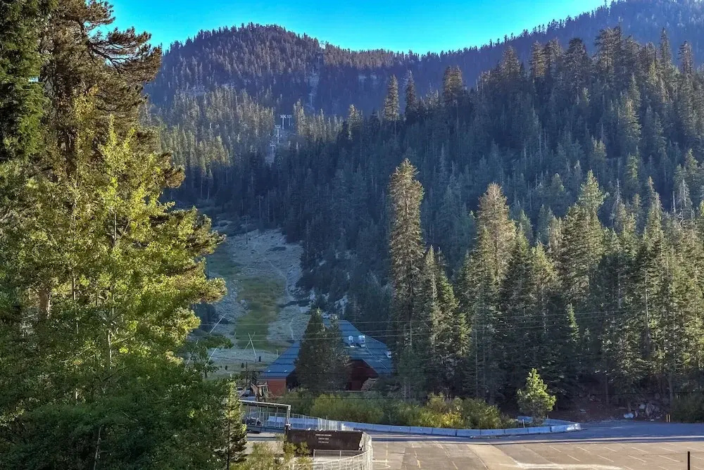 Heavenly Mountain Chalet - Skiing, Pets, Hot tub