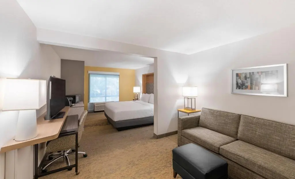 Holiday Inn Hotel & Suites Orange Park by IHG - Chambres