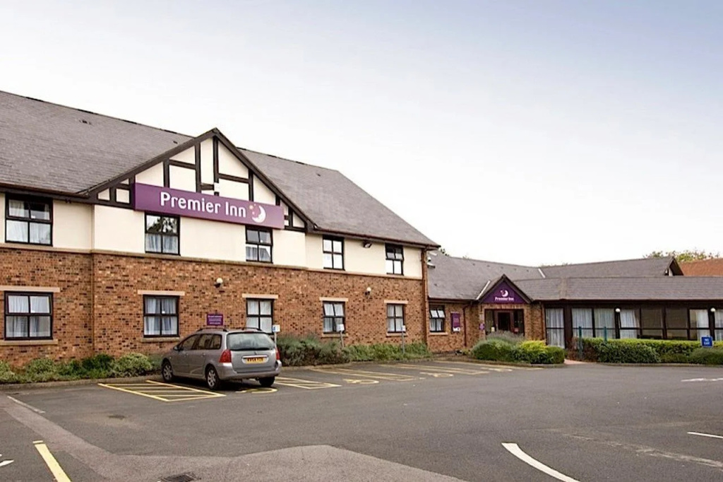 Premier Inn Solihull (Hockley Heath, M42) - фото 4