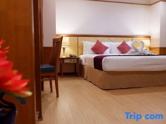 Одноместный полулюкс в Diamond Plaza Hotel Suratthani