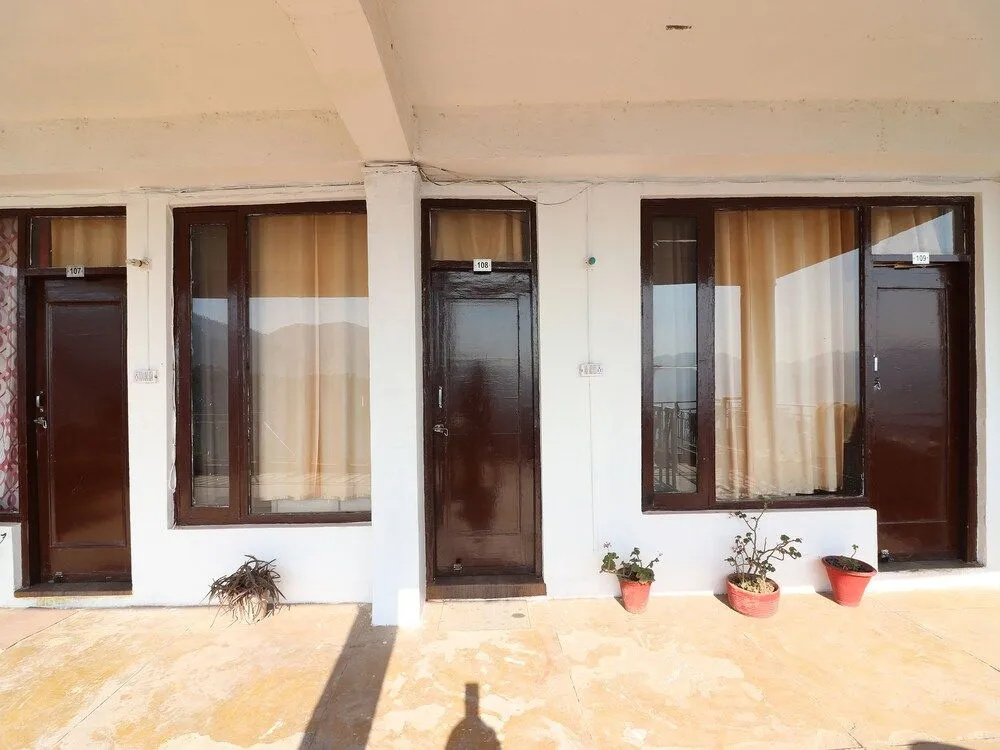 OYO 27647 Hotel Valley View