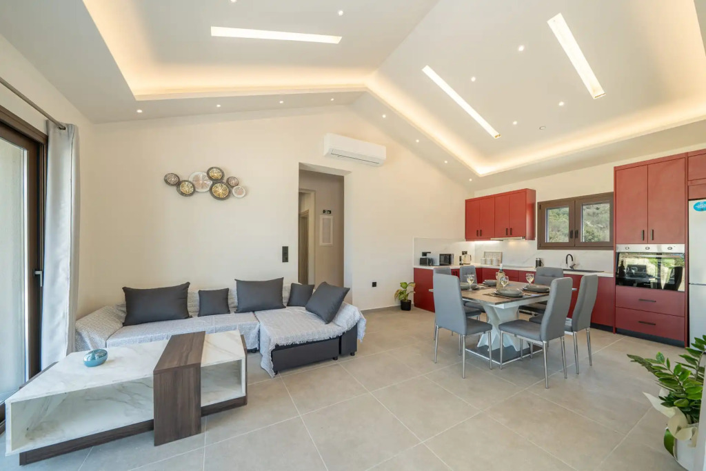 Beachfront Villa Fteri