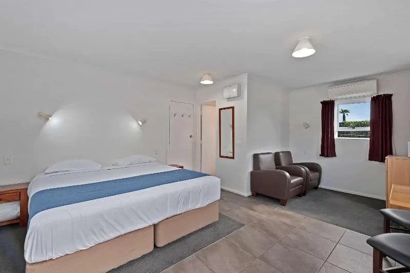 Comfort Inn Westshore Beach - Chambres