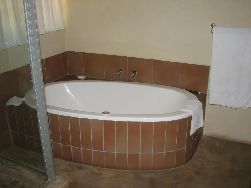 Standard Double Suite (twin beds)