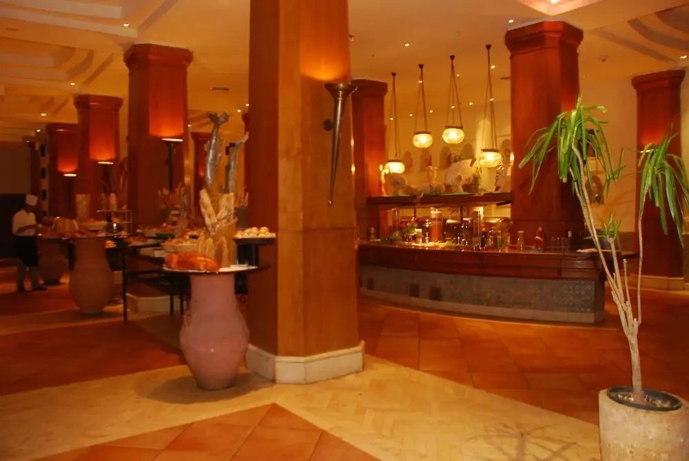 Lobby & Reception