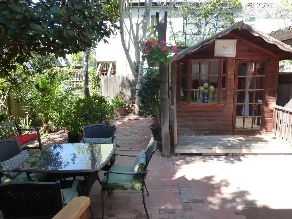 Redwood Hollow Cottages