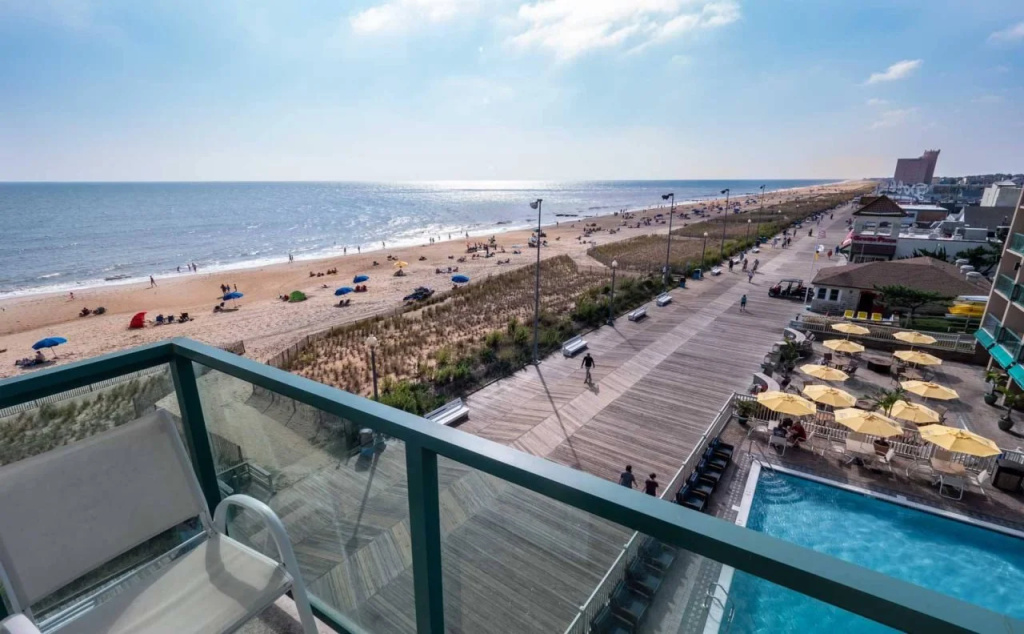 Beach & Waterfront