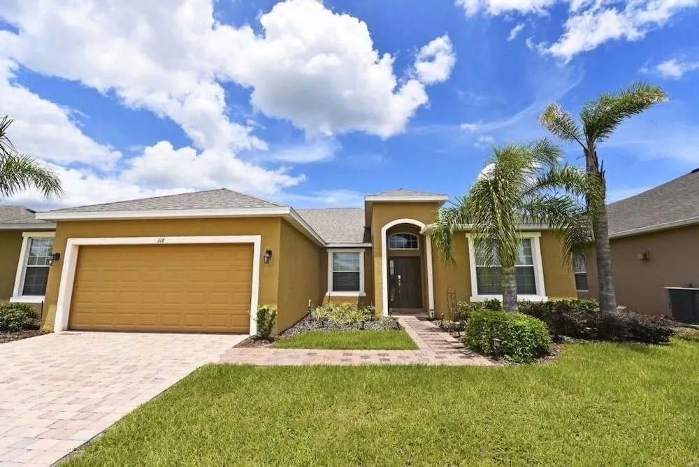 318 Watersong House 5 Bedroom by Florida Star