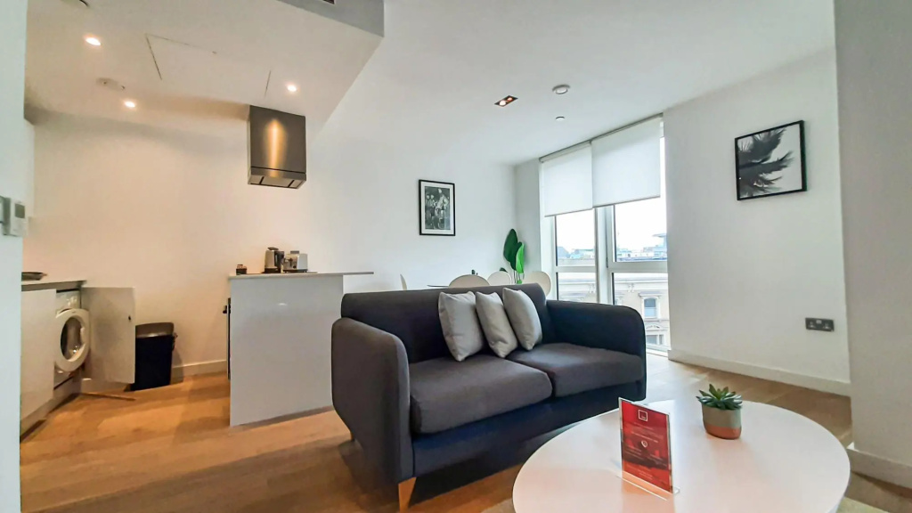 Luxurious One Bed w Balcony in Heart of Shoreditch