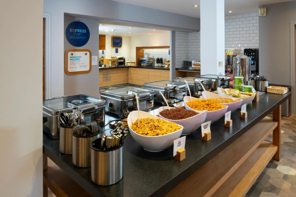 Holiday Inn Express Stevenage by IHG - фото 14
