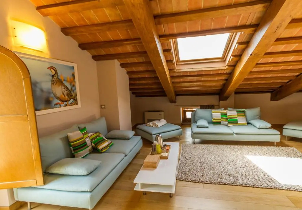 Double Suite with pool view (full double bed)