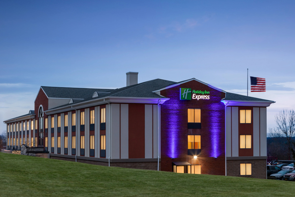 Holiday Inn Express & Suites East Greenbush (Albany-Skyline) by IHG