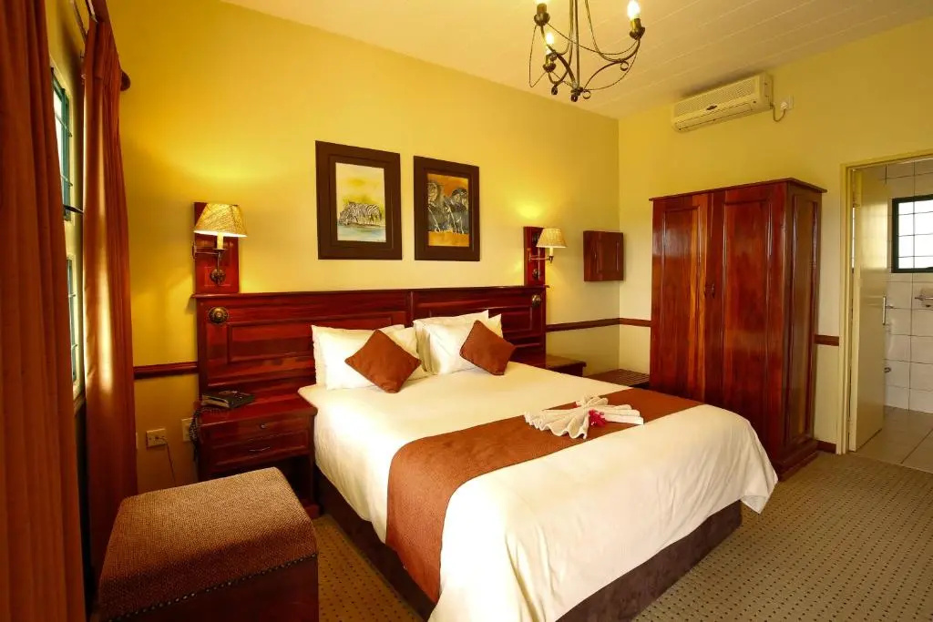 Deluxe Double room with river view (full double bed)