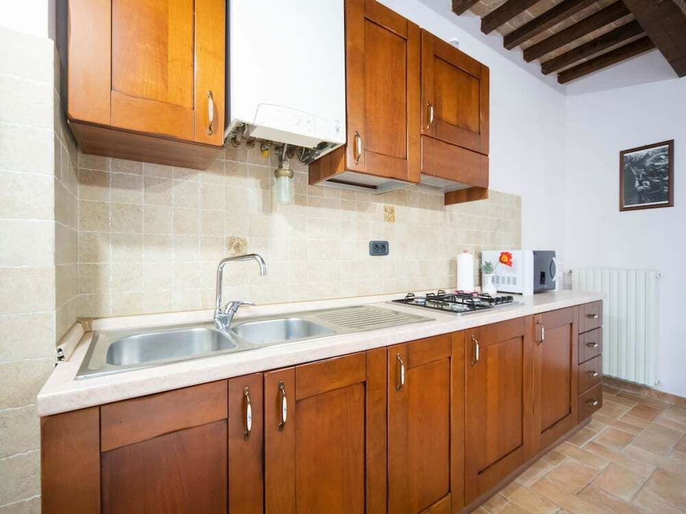 Apartment On Beautiful Estate With Pool Near The Art