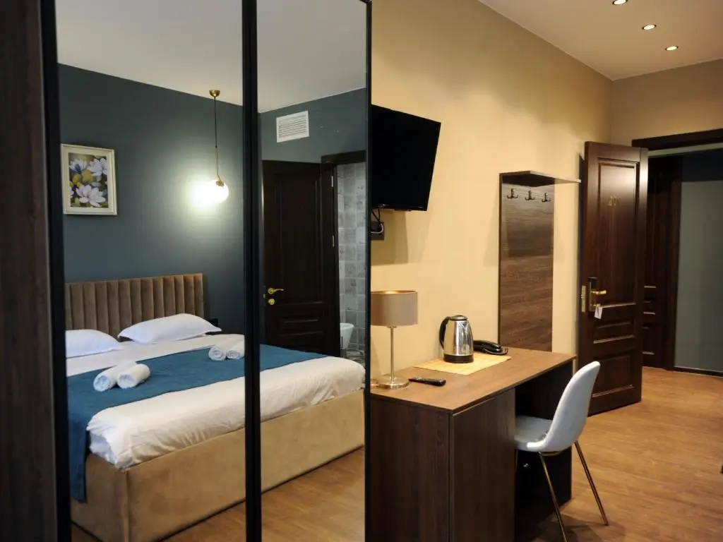 Standard Double room (full double bed)
