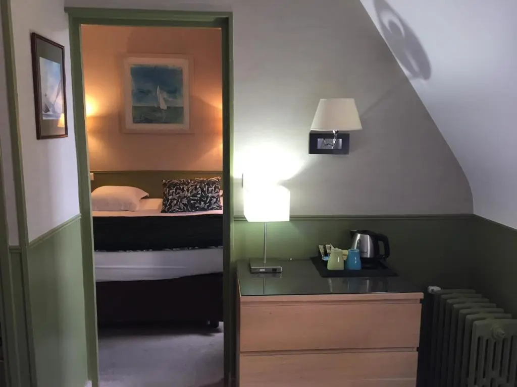 Inter-Hotel Les Ajoncs D'Or - Chambres