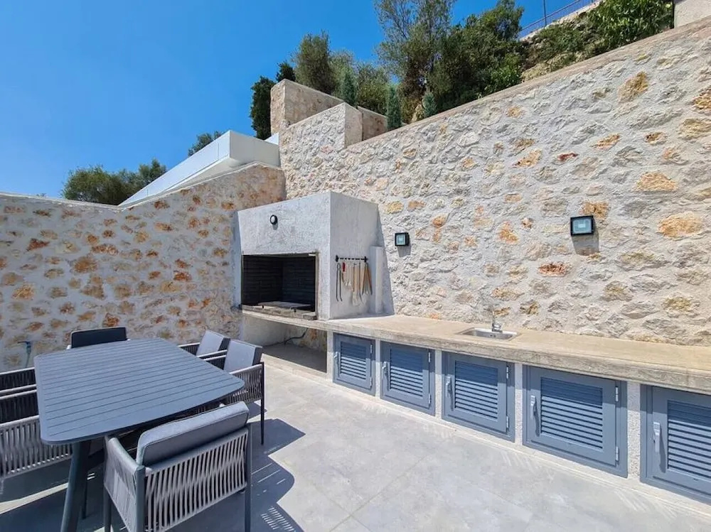 Villa Roya in Sivota