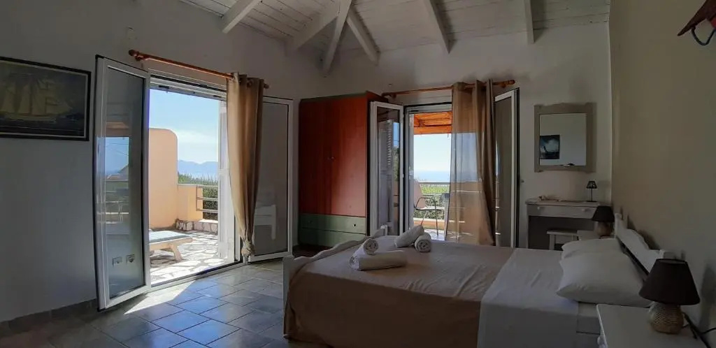 Apartment with sea view