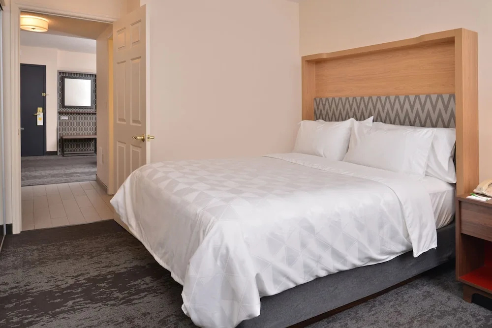 Holiday Inn Hotel & Suites Raleigh / Cary by IHG - Chambres