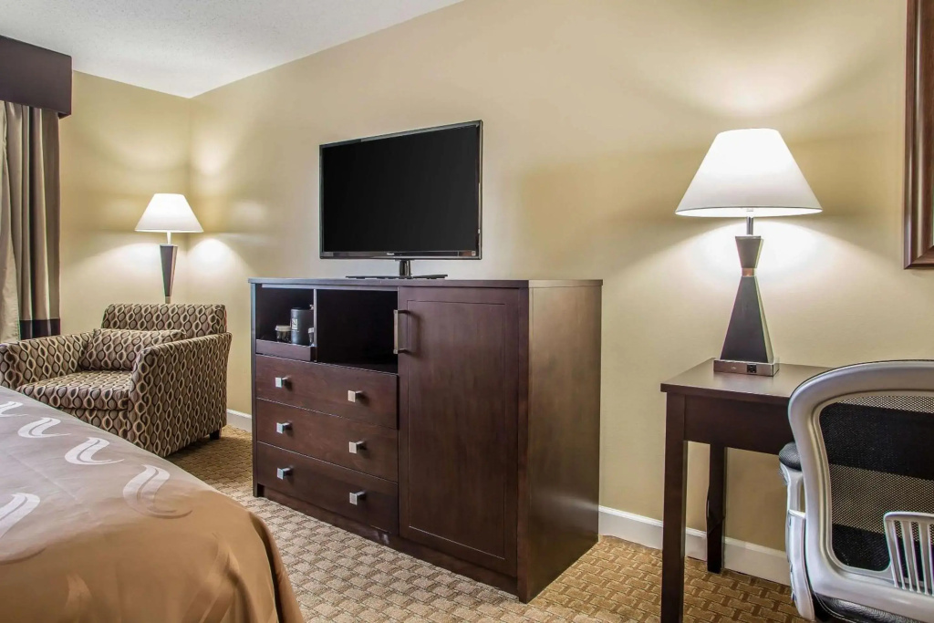 Quality Inn O'Hare Airport - фото 39
