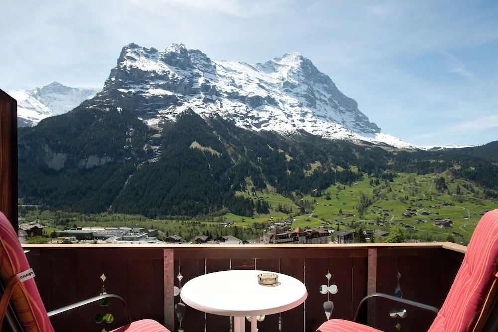 Superior Double room with mountain view (full double bed)