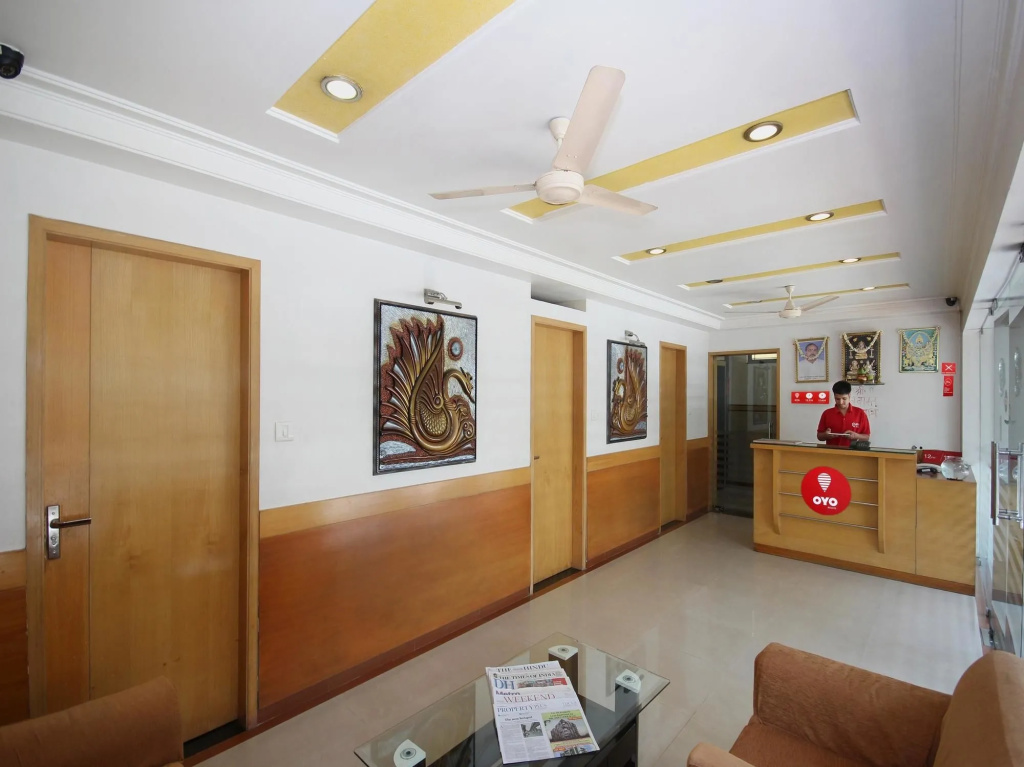 Lobby & Reception