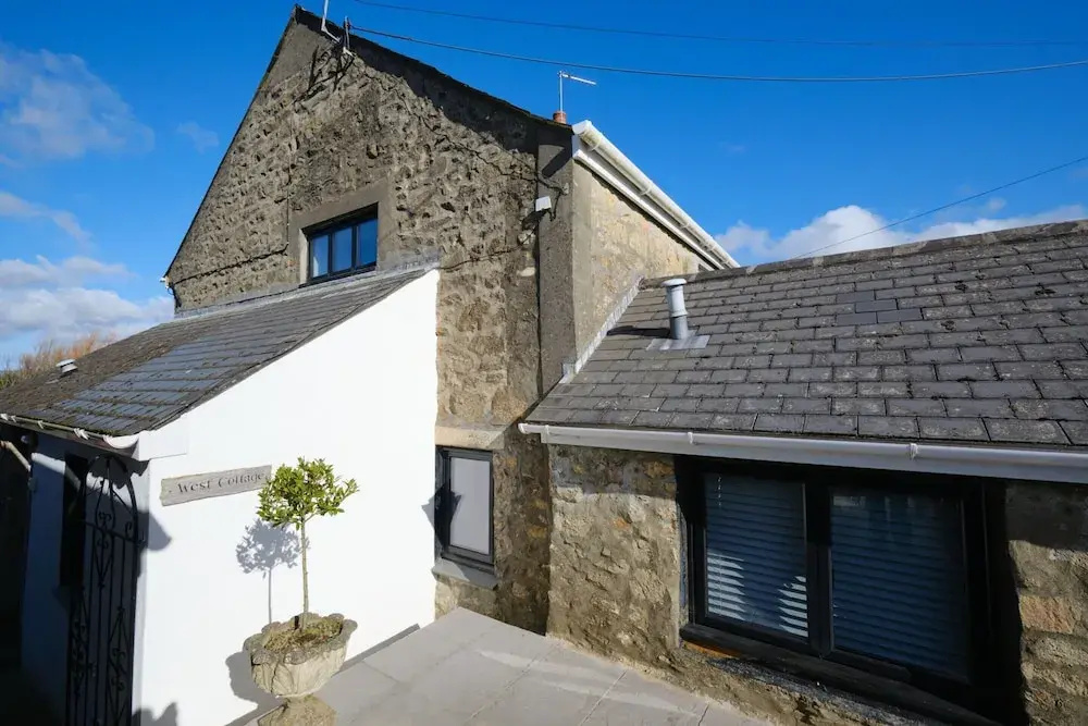 Traditional Holiday Cottage in Goldsithney, No Deposit
