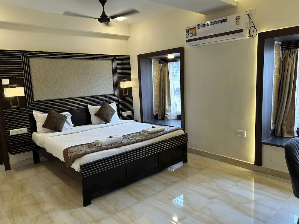 Premier room