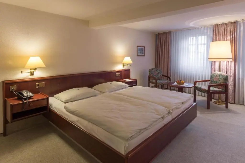 Hotel Altdeutsche Weinstuben - Chambres