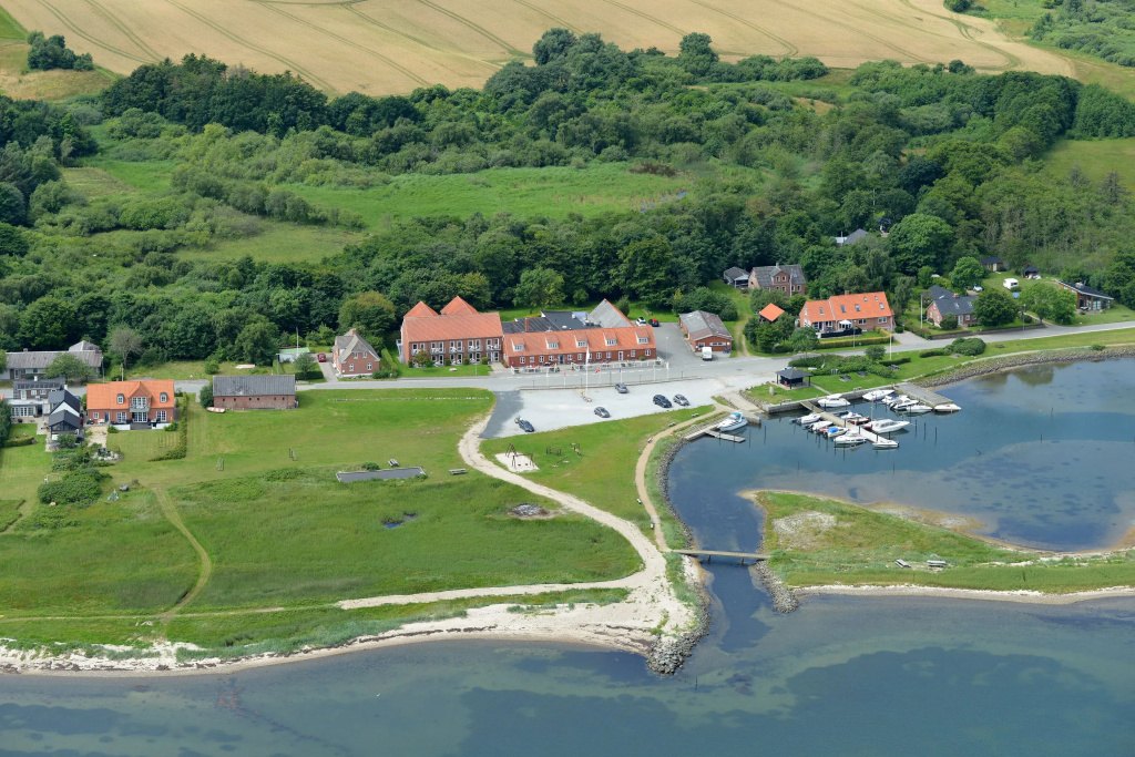 HOTEL TAMBOHUS KRO - Ved Limfjorden i Jylland