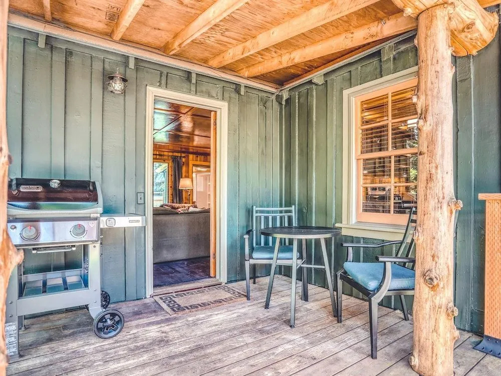 Bridlewood Cabin