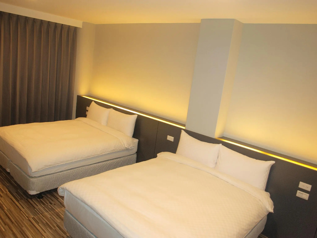 Standard Quadruple room