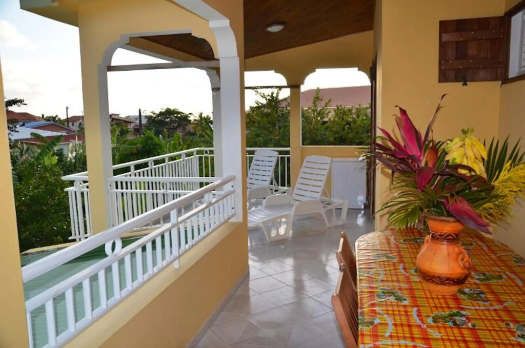 Maison de 3 chambres a Le Marin a 200 m de la plage avec jardin clos et wifi