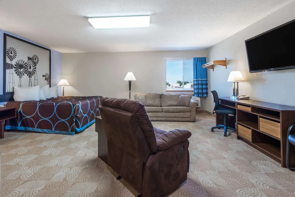 Double Suite (full double bed)
