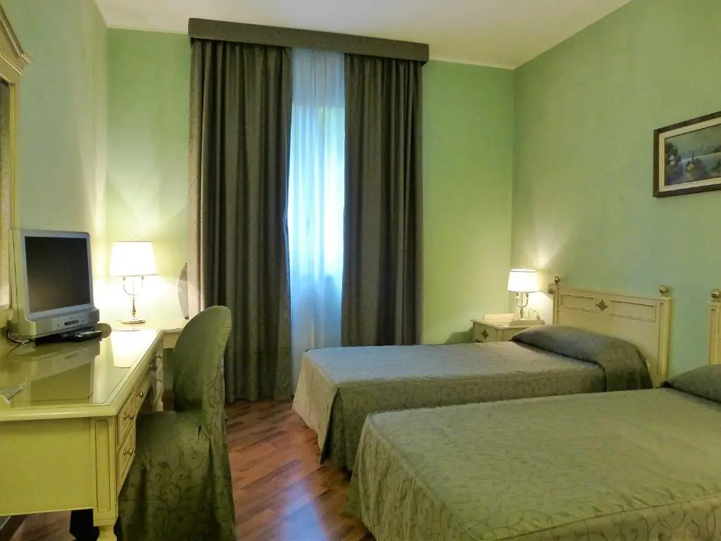 Deluxe Double room (twin beds)