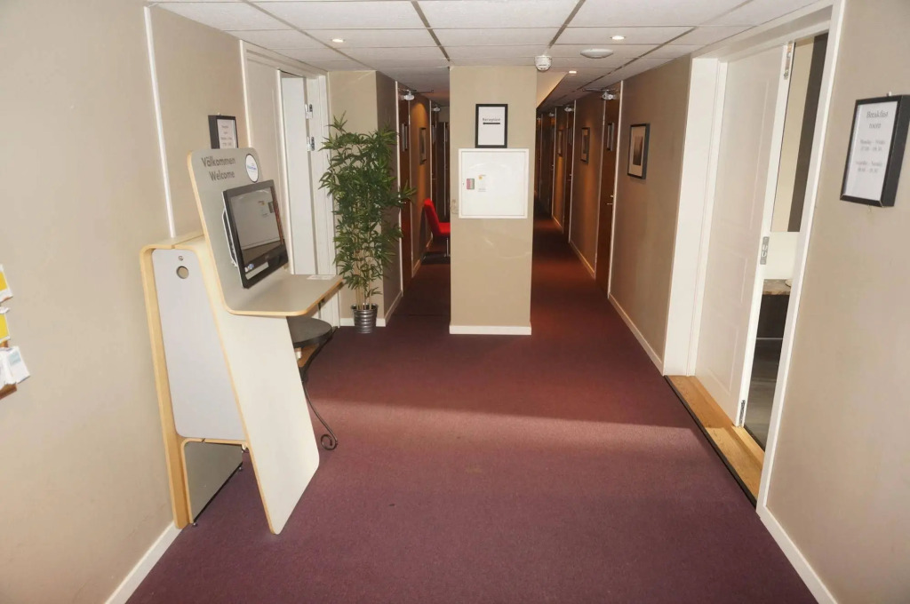 Image 10
