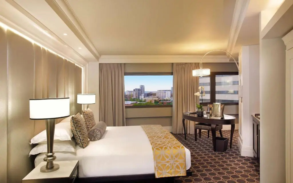 Sandton Sun Executive Double room (full double bed)