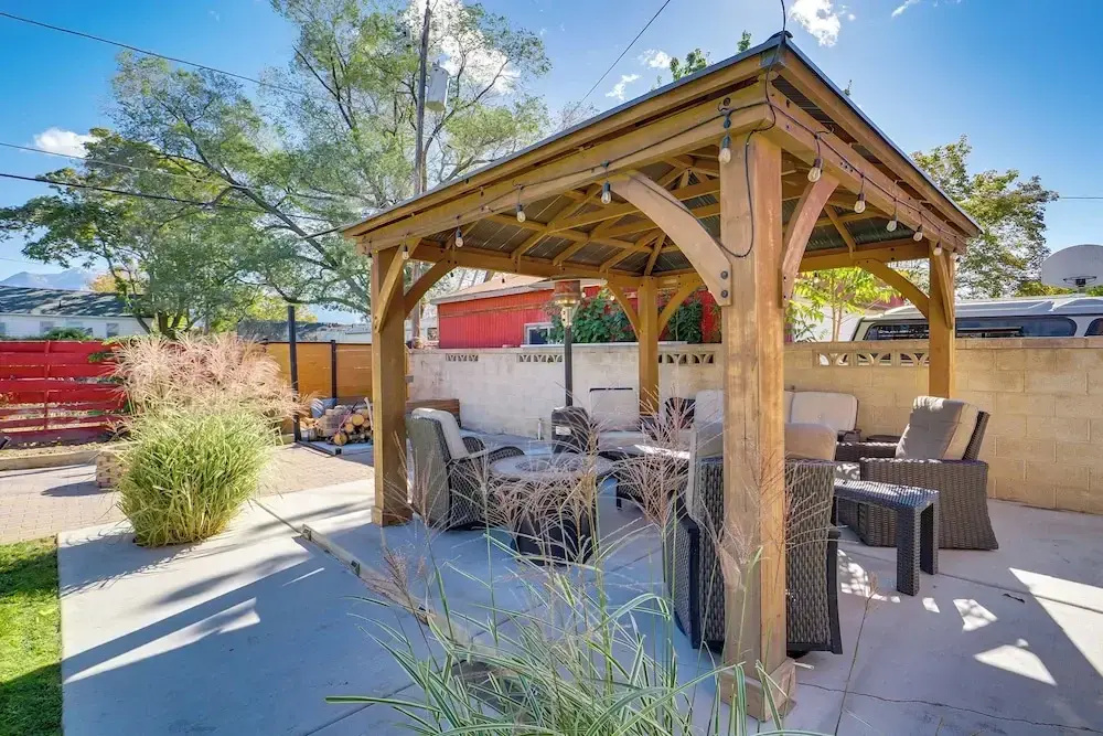Great Outdoor Space! Family Home in SLC Suburbs