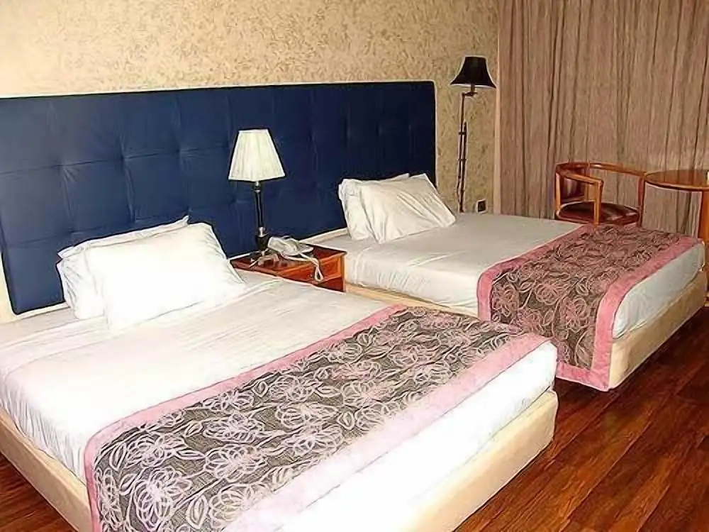 Standard Double room with balcony (full double bed)