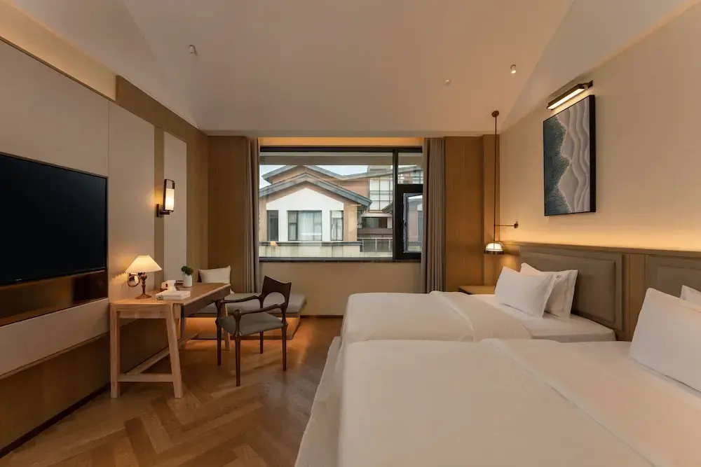 Economy Double room with city view (twin beds)