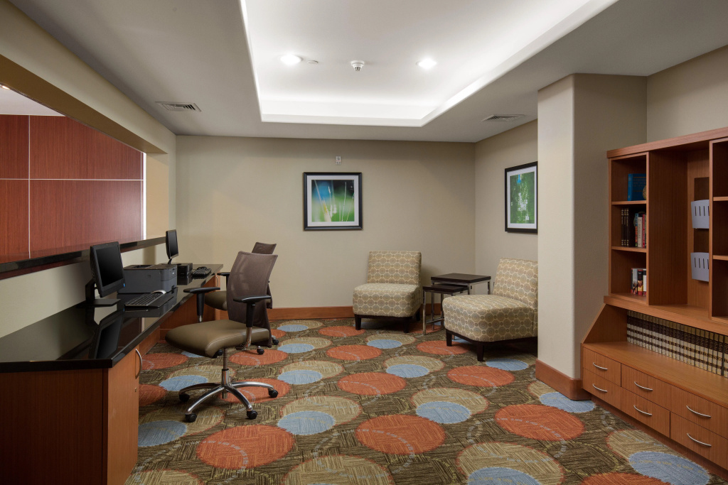 Lobby & Reception