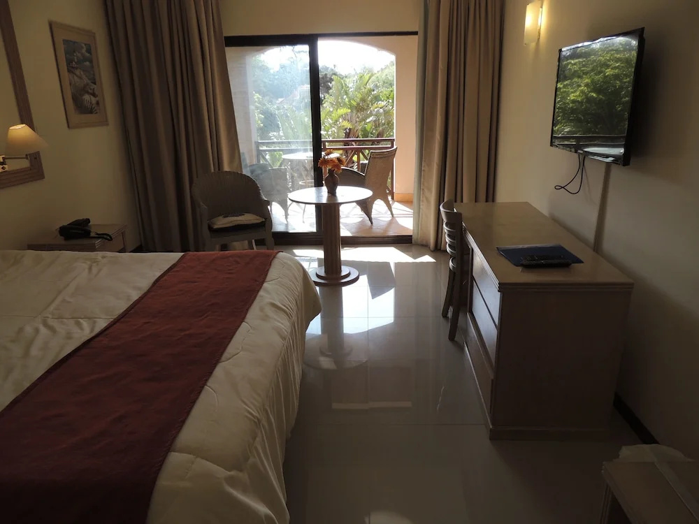 Standard Double room with balcony (full double bed)