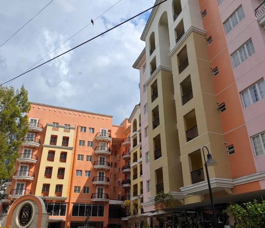 Luxhomme 3 Bed Condo With Balcony City Moutain View