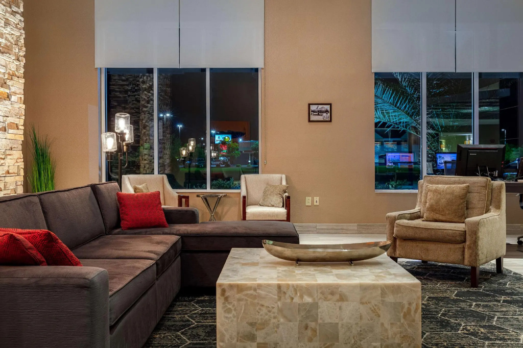 DoubleTree by Hilton Hotel Savannah Airport - Général
